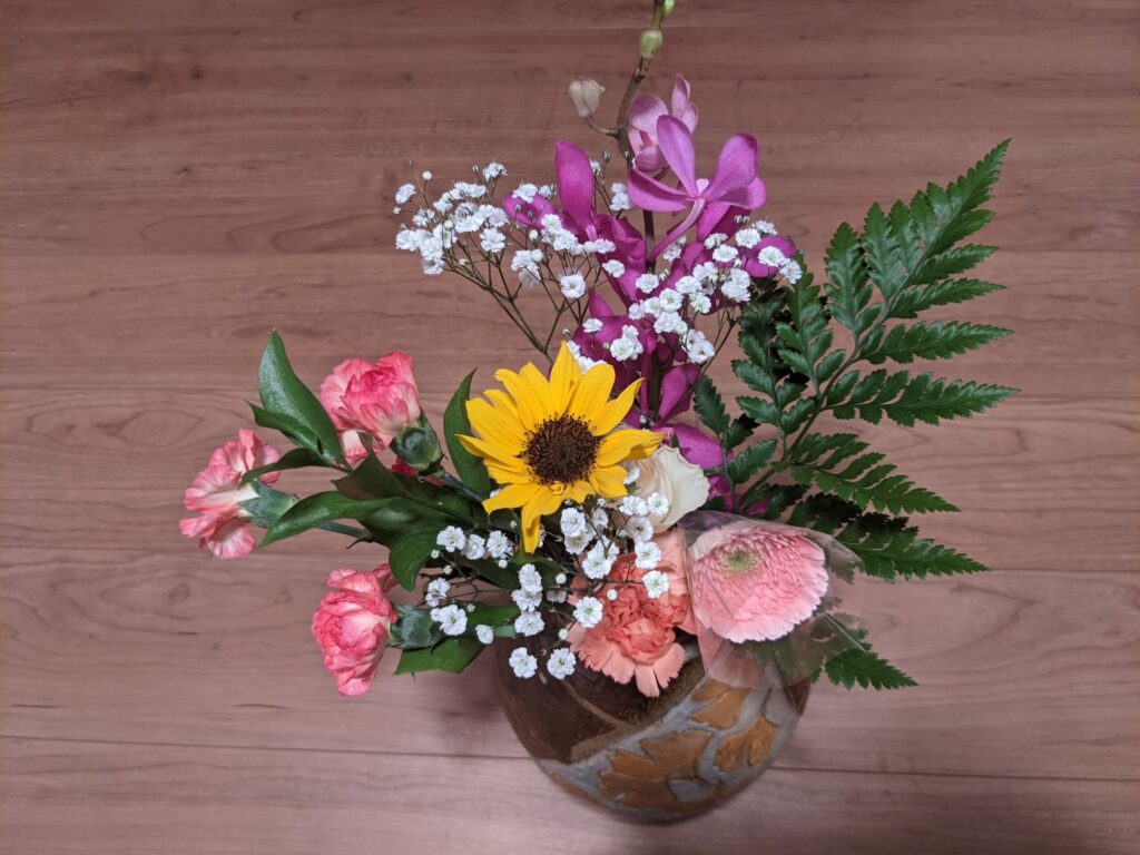 花瓶に入れた【ma fleur】マ・フルールで届いた花